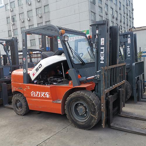 合力5吨四轮电瓶叉车 2021年二手升降搬运车的性能与选购指南